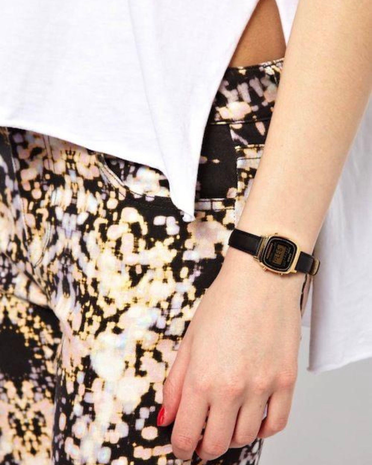 LTH022 - Casio Stylish Leather Strap Watch for Women